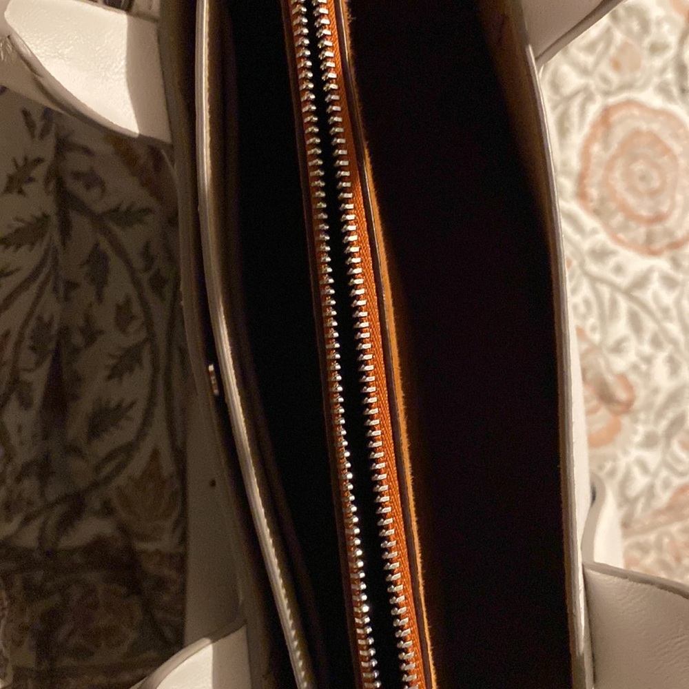 Excellent condition - Picture 2 of 5